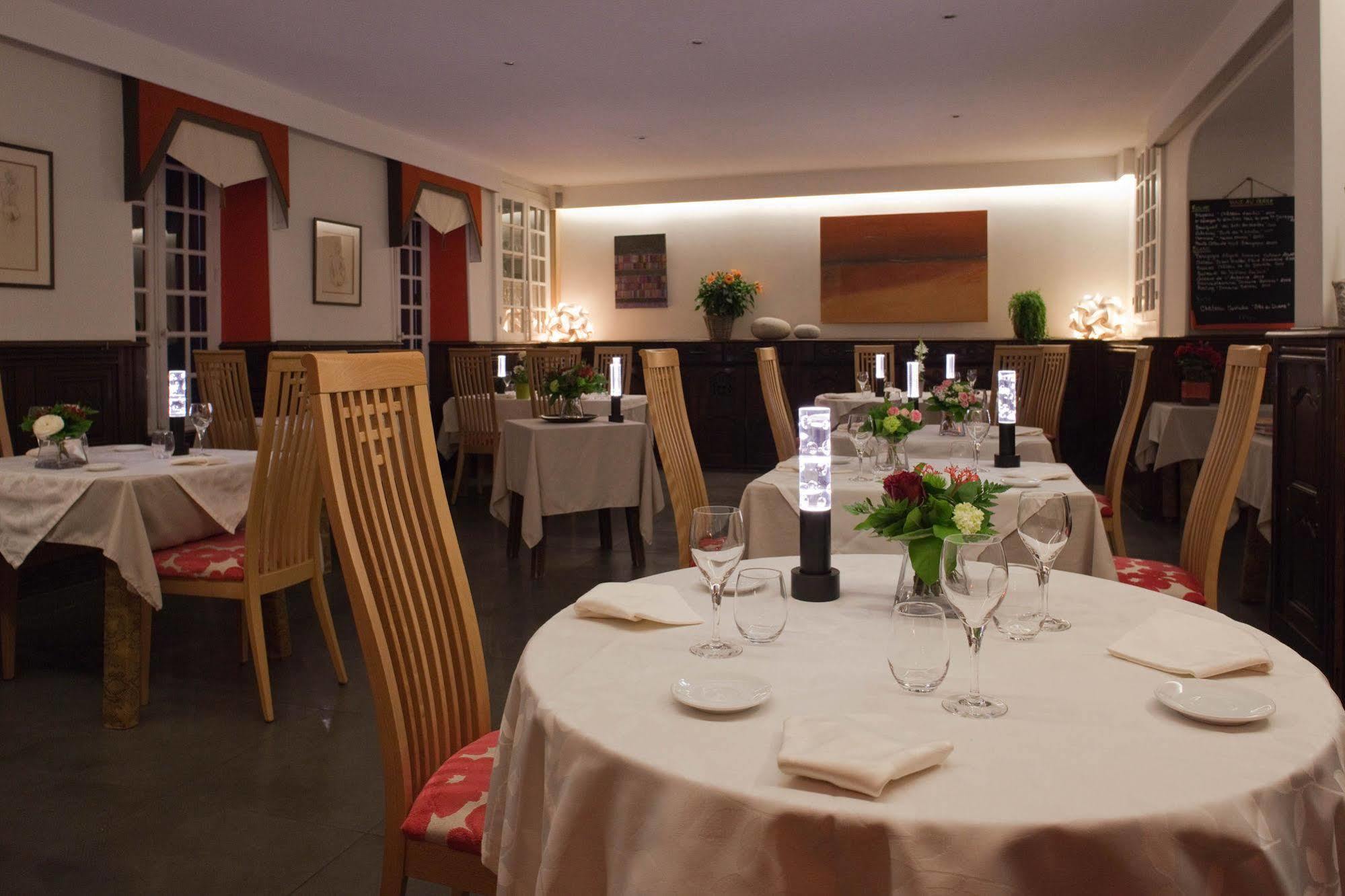Hotel De France - Restaurant L'Insolite Douarnenez Exterior photo